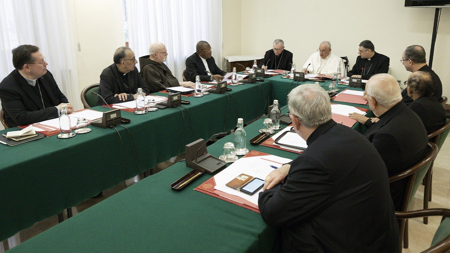 สภาพระคาร์ดินัลเริ่มการประชุมเดือนเมษายนที่นครรัฐวาติกัน (Council of Cardinals commences April meetings in the Vatican)