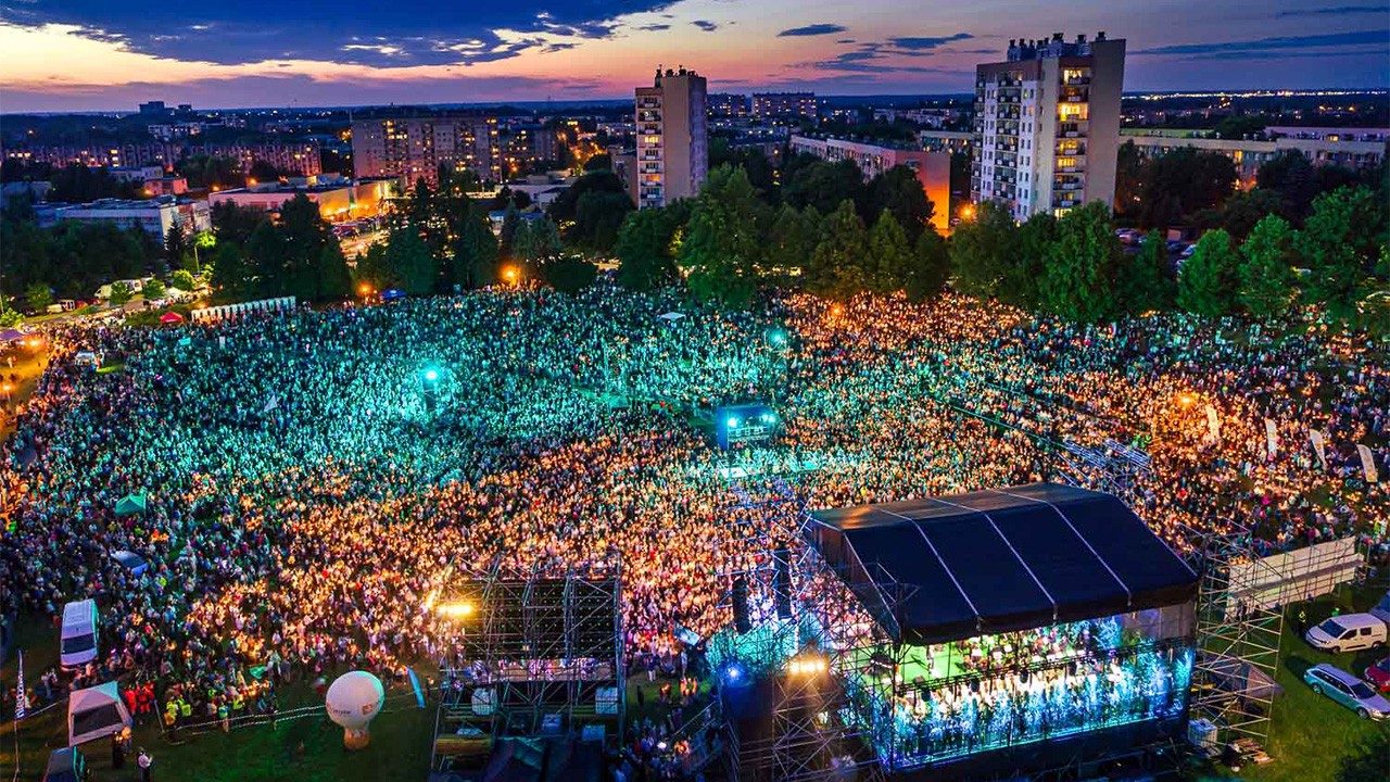 คอนเสิร์ตเพื่อนมัสการศีลมหาสนิทที่โปแลนด์ (Poland: Thousands gather for Corpus Christi worship concerts)